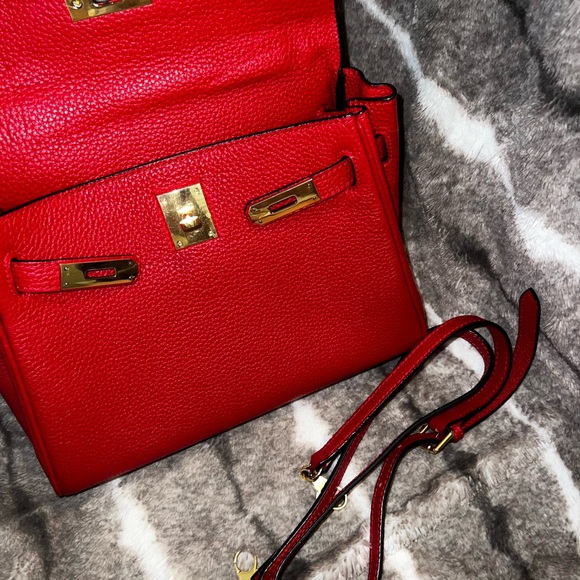 Red Kelly inspired bag❤️❤️❤️❤️ - Picture 3 of 13